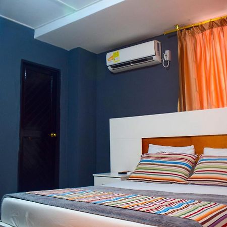 Yosu Hostal Риоача Экстерьер фото