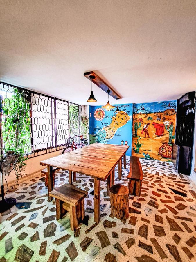 Yosu Hostal Риоача Экстерьер фото