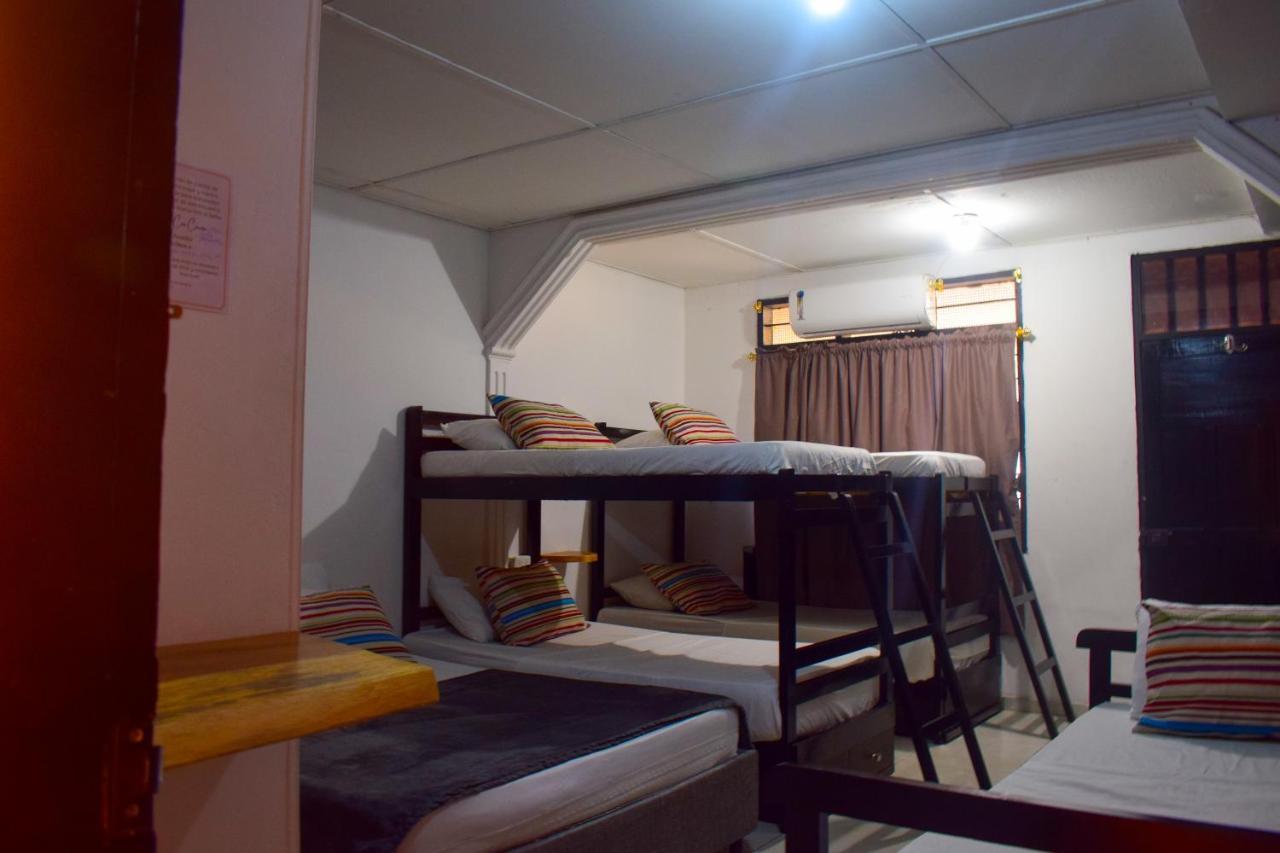 Yosu Hostal Риоача Экстерьер фото