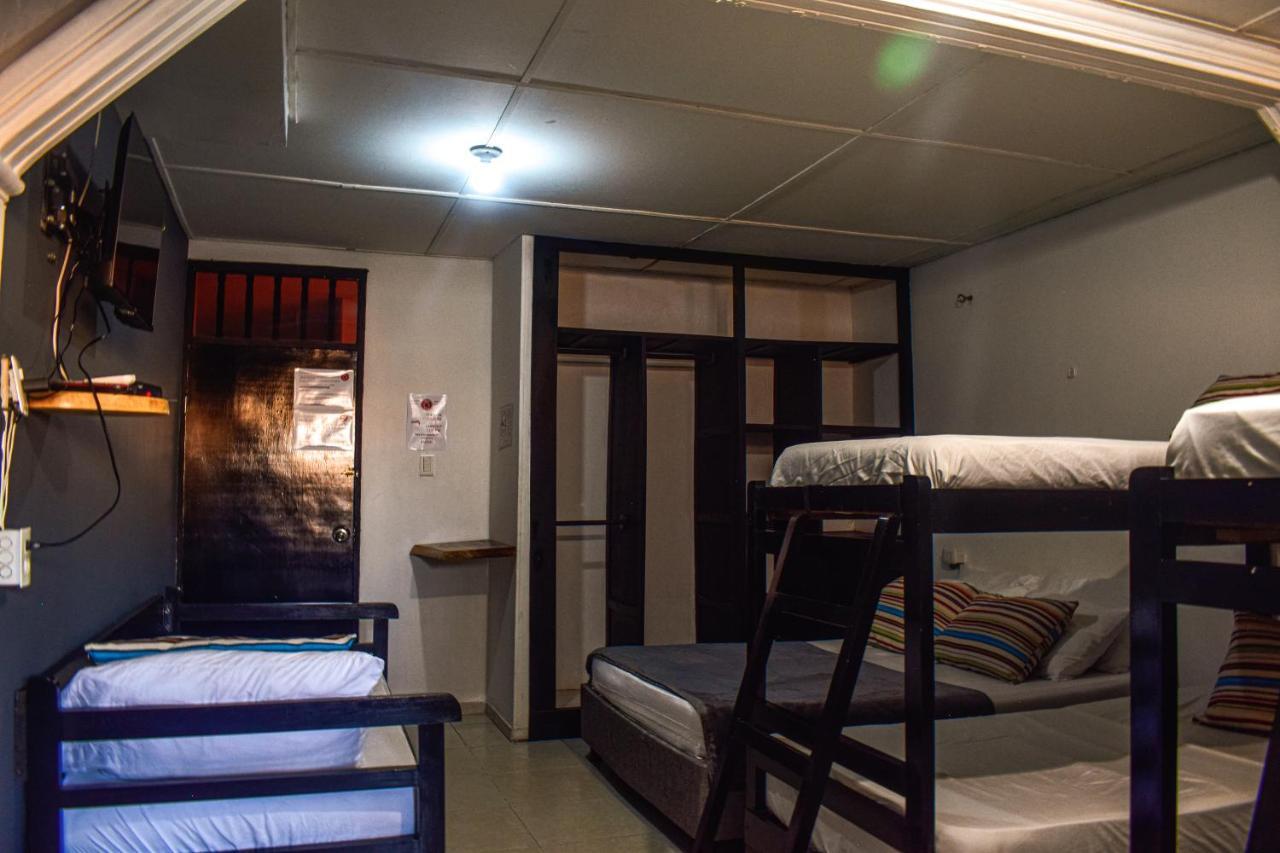 Yosu Hostal Риоача Экстерьер фото